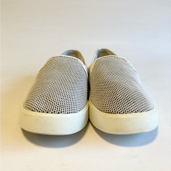 Vince White Cream Canvas Rubber Sole Sneakers size 6.5 - Picture 9 of 12